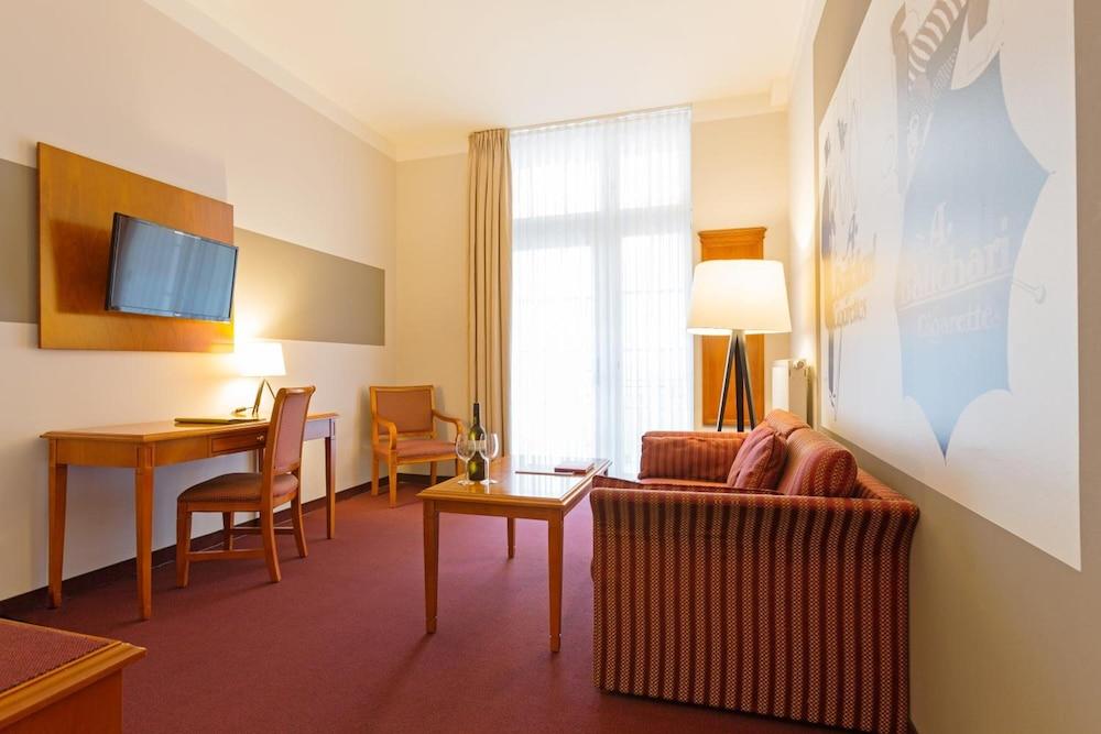 Batschari Palais Baden-Baden Hotel Екстериор снимка
